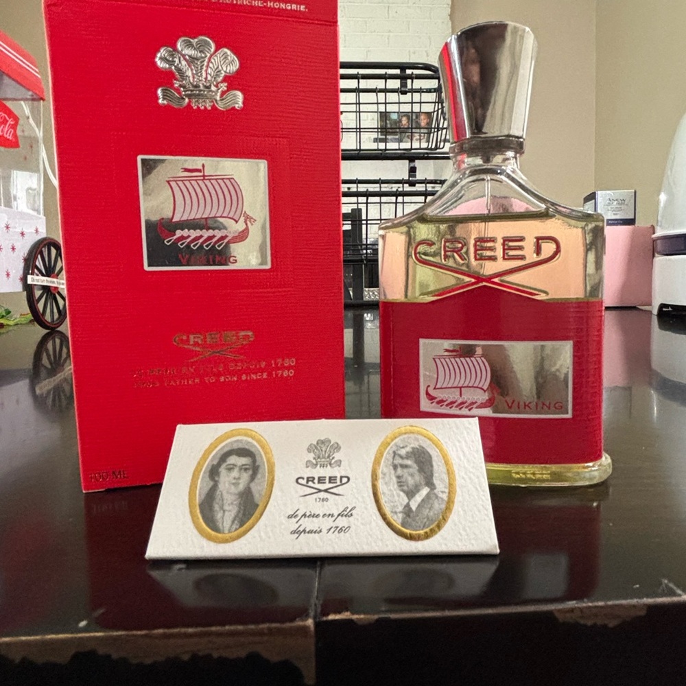 Creed Viking Eau de Parfum - Red and Silver
